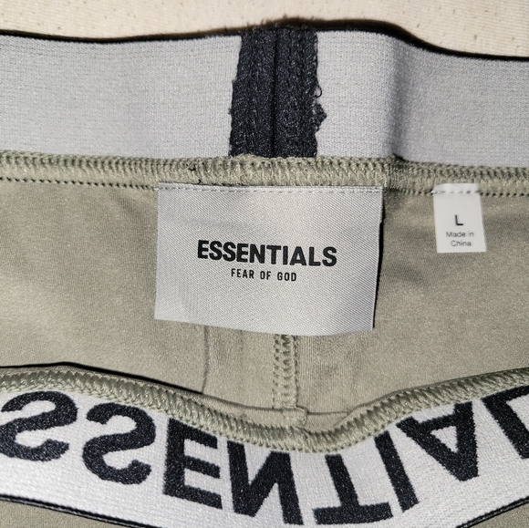 Essential fear of god biker shorts - Picture 3 of 5